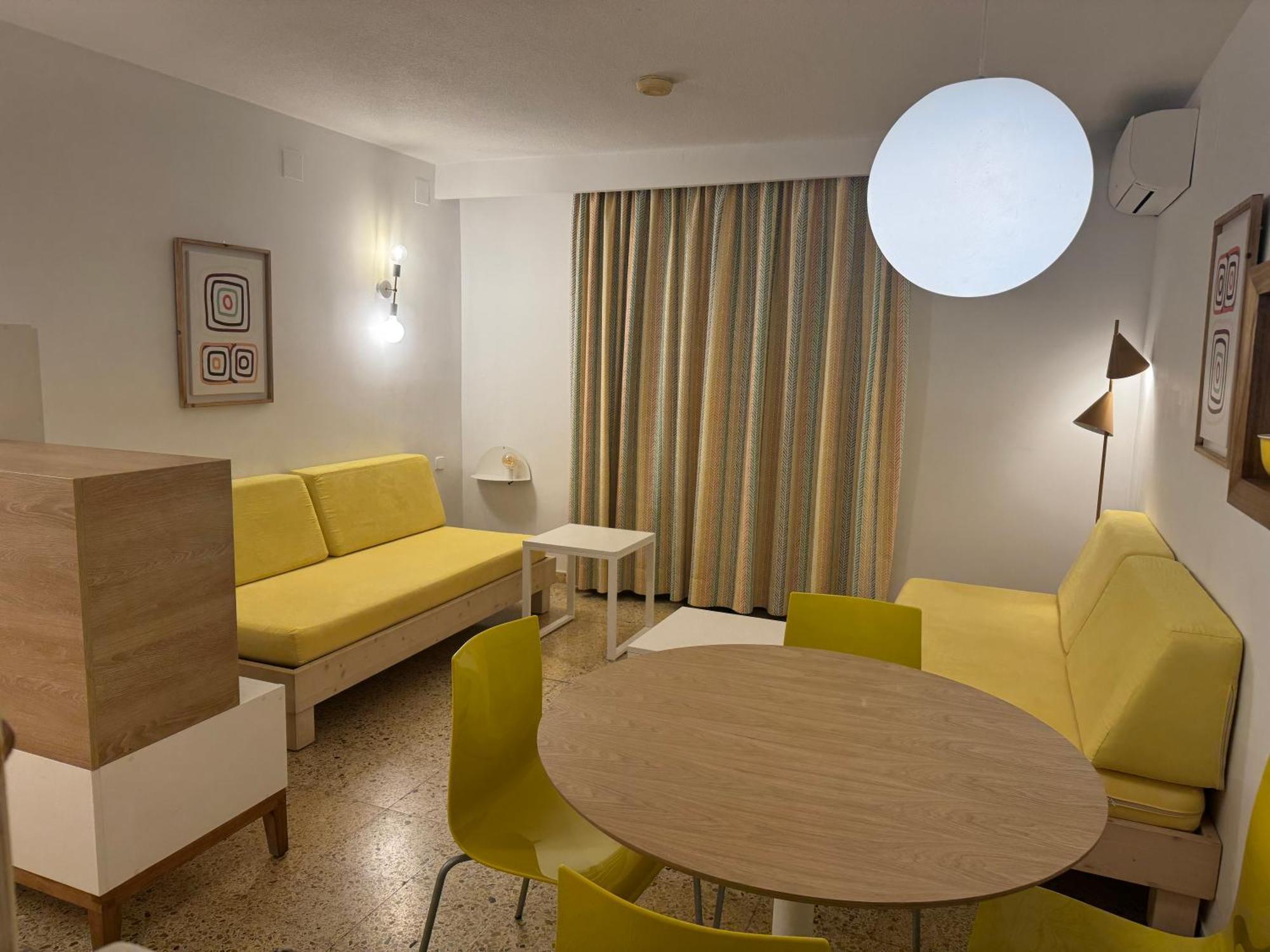 Poniente Playa Apartamento 2*