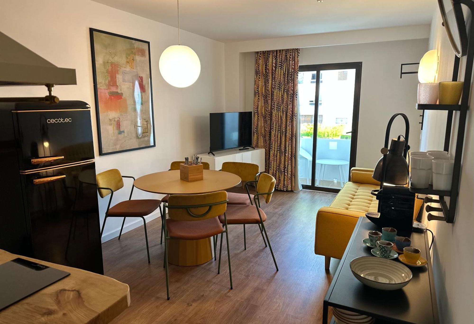 Apartamento Poniente Playa 2*