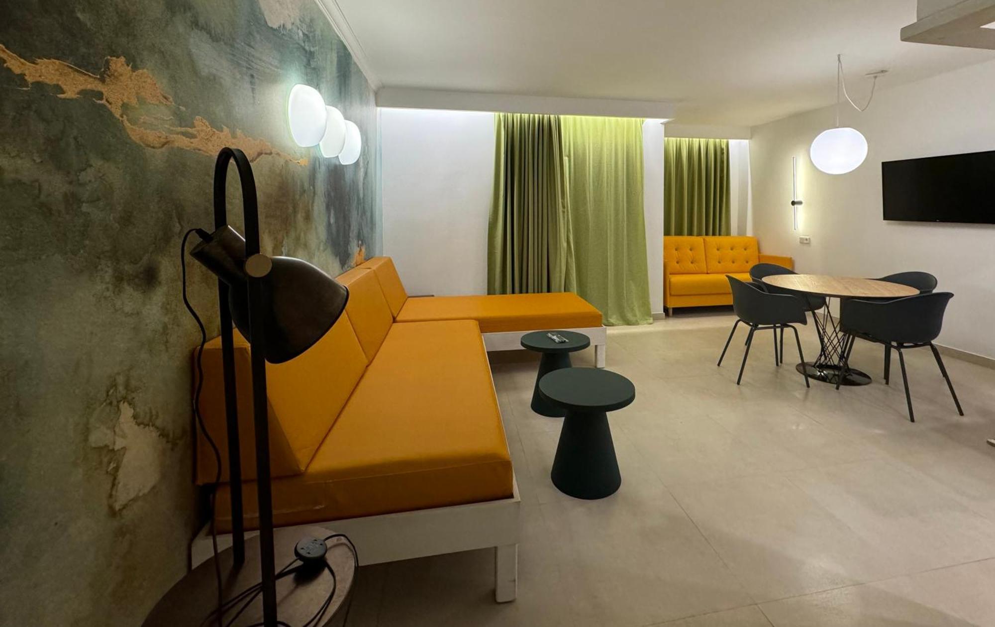 Boutique Poniente Playa Sant Antoni de Portmany